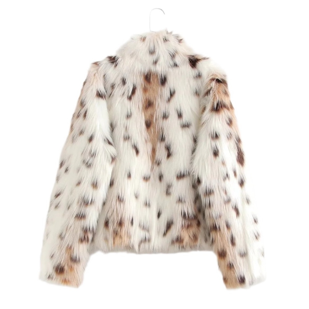 Spotted Faux Fur Coat - Picture 3 of 7